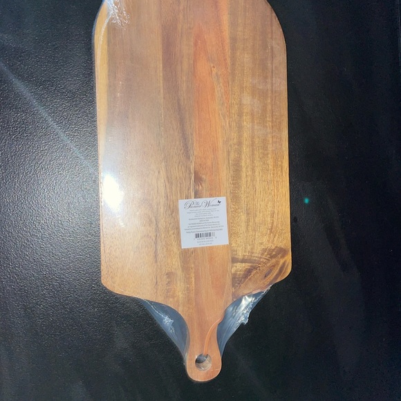Pioneer Woman wooden cutting board - Picture 2 of 3